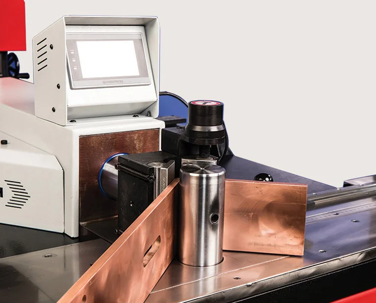 Máquina para fabricar barras de cobre